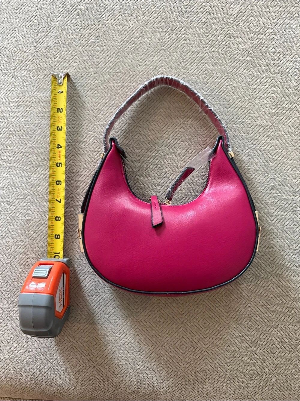 Fuchsia Faux Leather Crescent Shoulder Bag | Gold Tone Hobo Purse | Trendy Y2K S